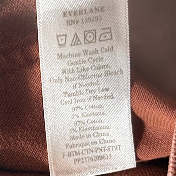 Everlane Utility Barrel Pants, Rosewood/ Rustic color, size 0 - Picture 10 of 10